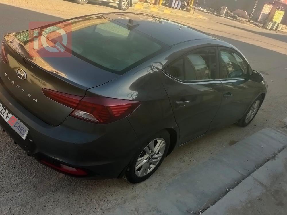 هيونداي النترا